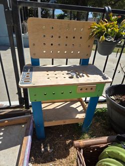 Outdoor tool bench for kids