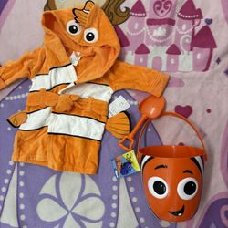 Finding Nemo Set, Robe And bucket 