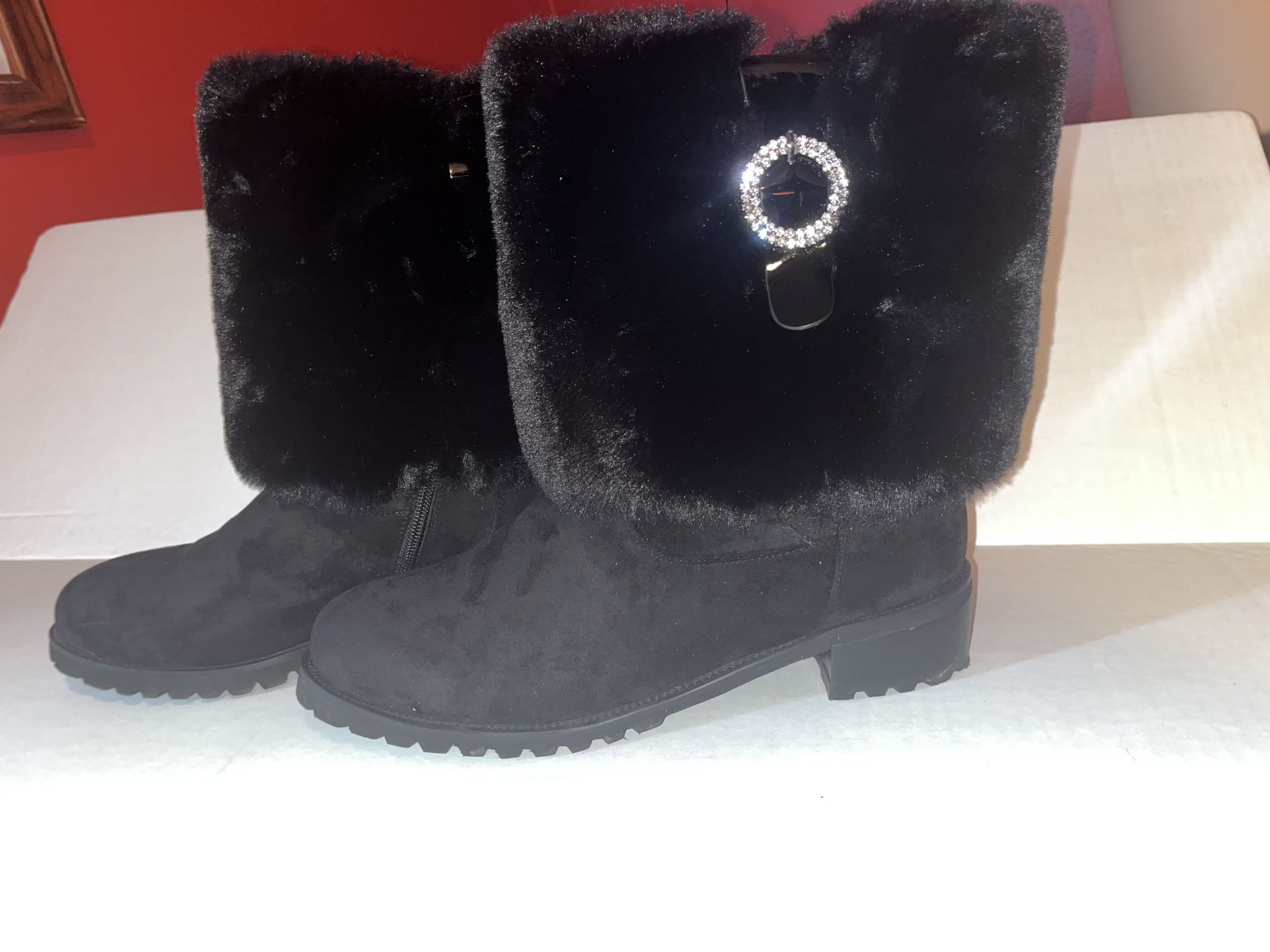 Midnight Velvet Black Sequined Buckled & Fur WMNS Boots SIZE: 10M