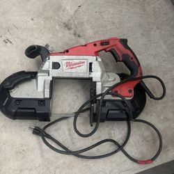 Milwaukee bandsaw deep cut