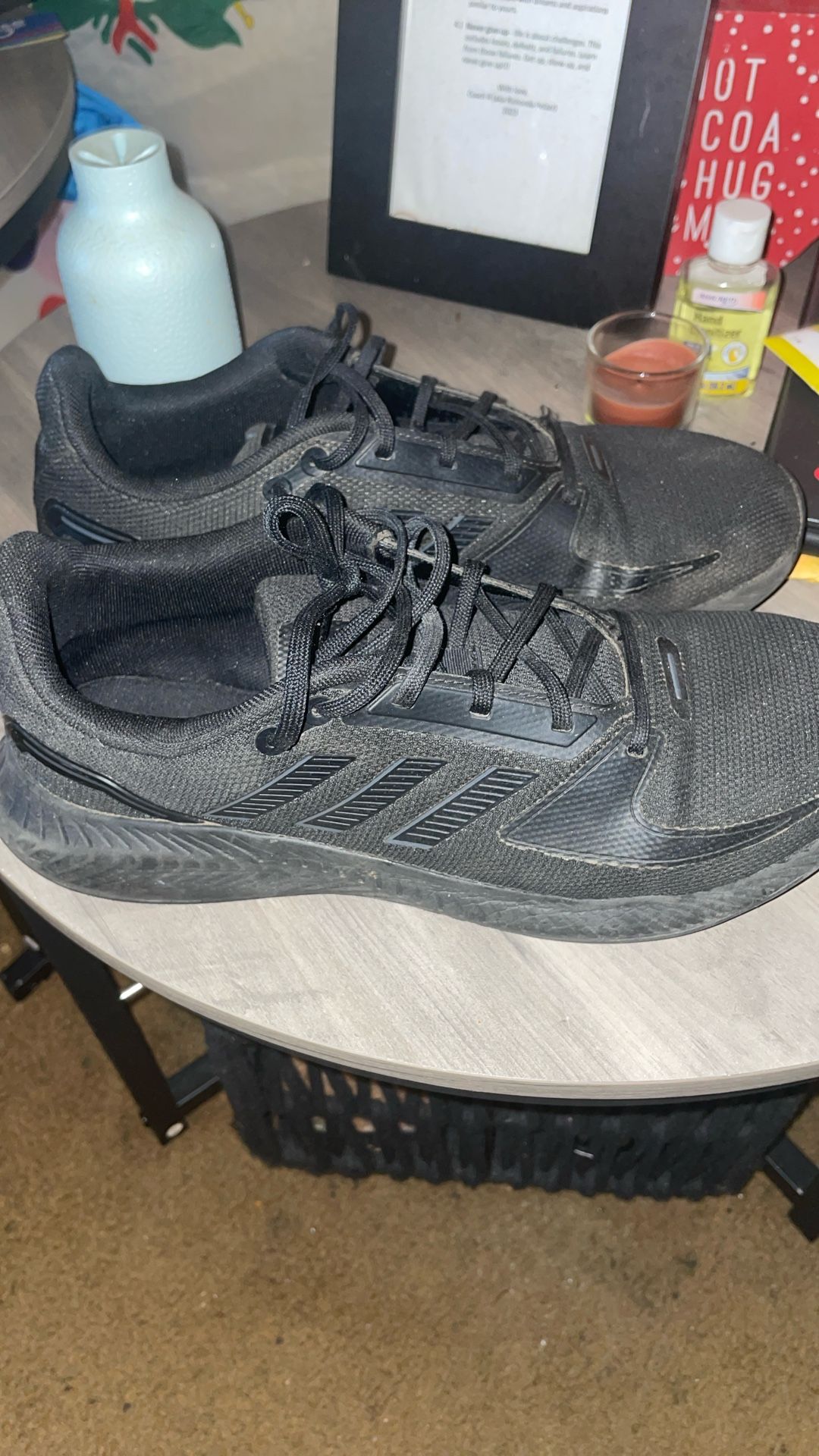 Adidas Size 9 1/2 Men
