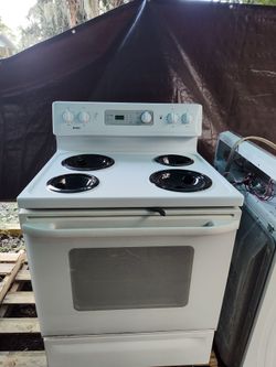 GE electric range self cleaning