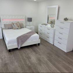 Bedroom Set ( Juego De Cuarto)💮Sold separately too💮Fast delivery