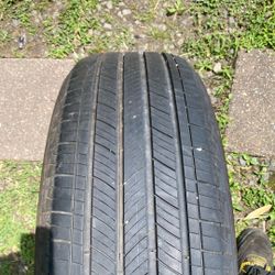 225/65R17 Michelin 