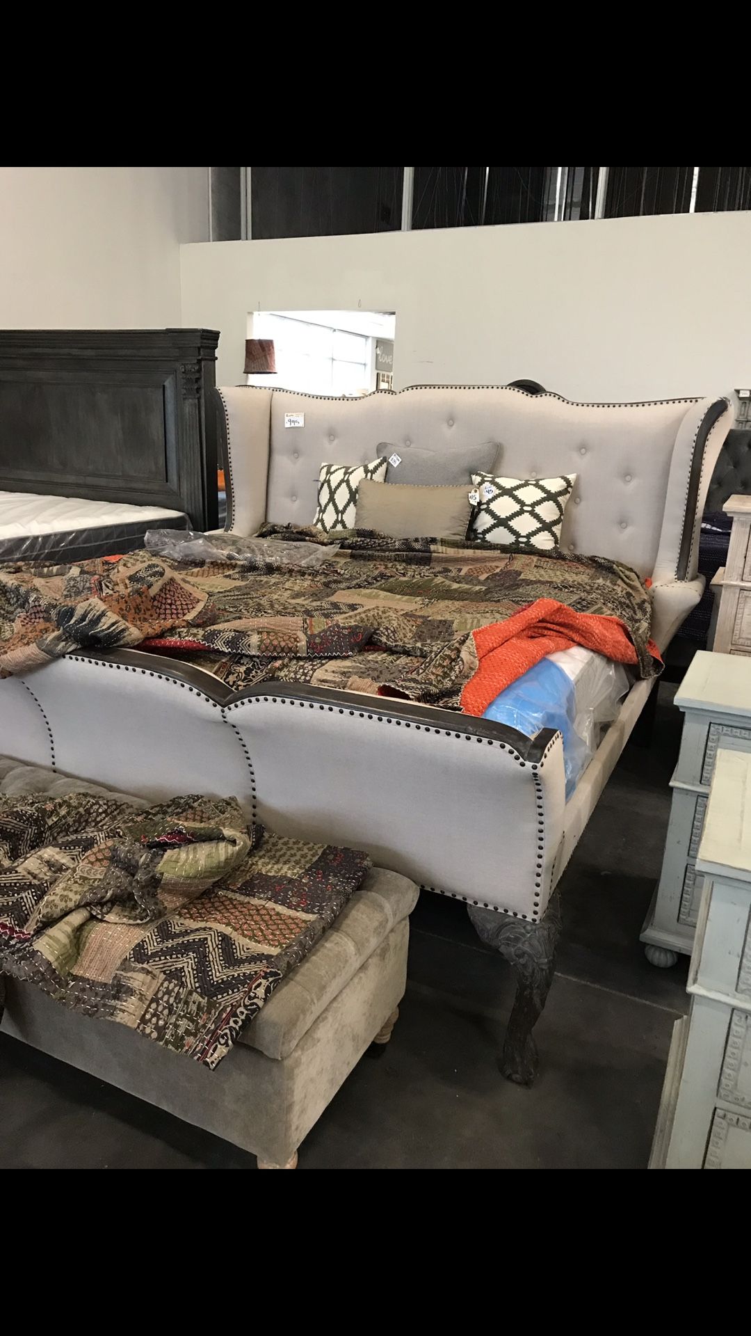 MUST SELL: King bed from potato barn outlet😍