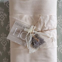 Bengkung postpartum bind wrap