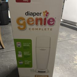 Genie diaper complete new in box