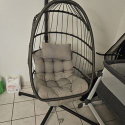 Hanging Chair 