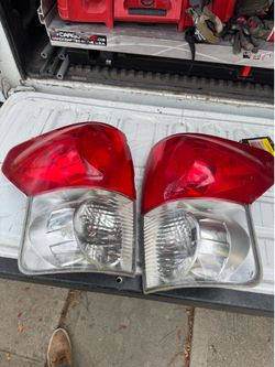 2008-2021 tundra tail lights