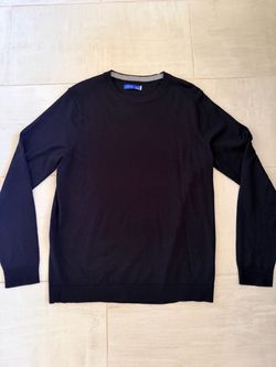 Men's Meduim Black Merino Wool Blend crew neck sweater 70/30M APT 9