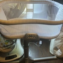 Halo Bassinet Swivel Sleeper