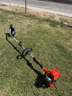 ECHO
21.2 cc Gas 2-Stroke Lawn Edger