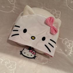 Hello Kitty Neck Rest & Luggage Tag 