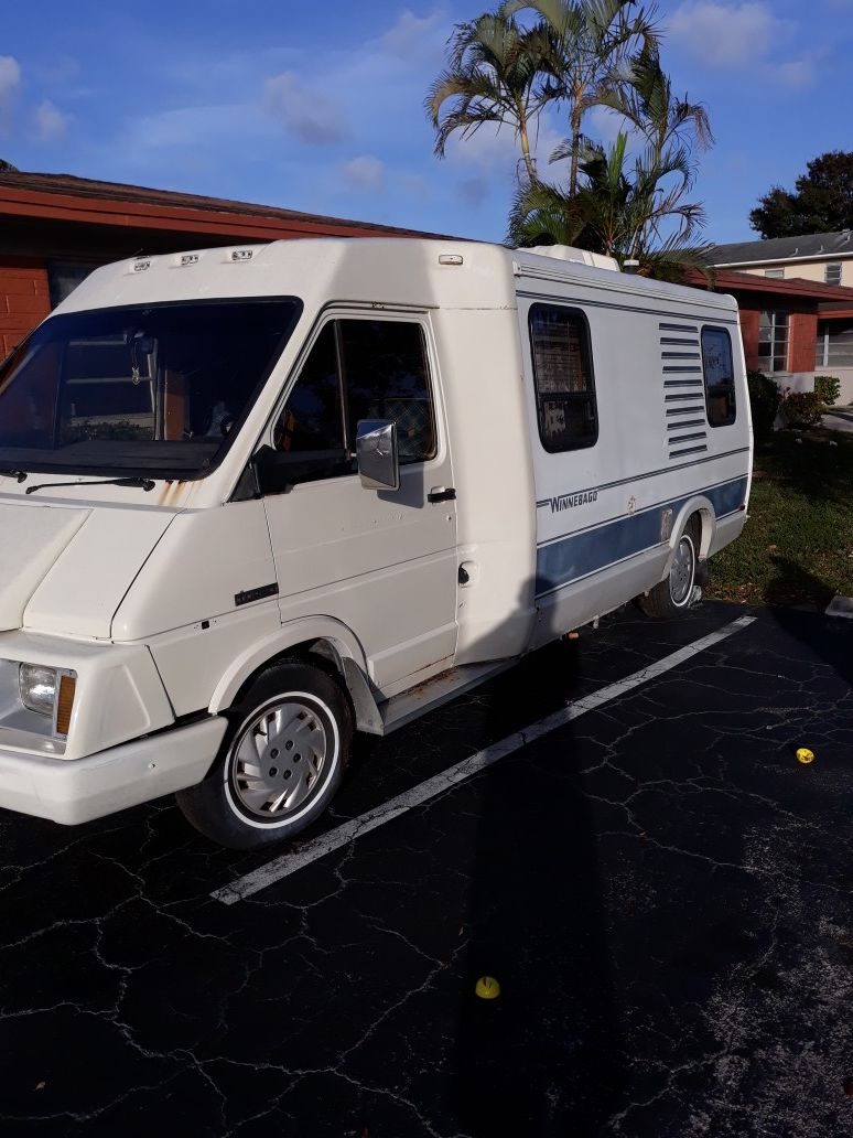 1984 Winnebago lesharo turbo diesel