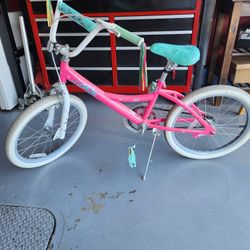 GIRLS BIKE