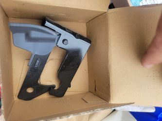 Genuine Mercedes-Benz Safety Catch 218-880-00-64