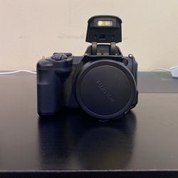 FujiFilm FinePix S8630