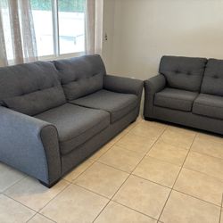 Gray Modern Sofa Couch with Pullout Bed and Loveseat Set Excellent Condition 