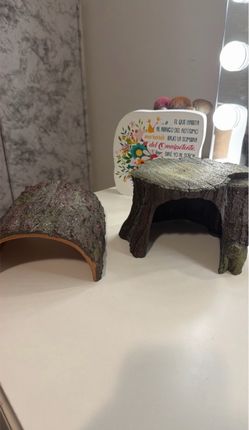 Reptile Hide Cave