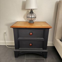 Matching Eddie Bauer Nightstands 