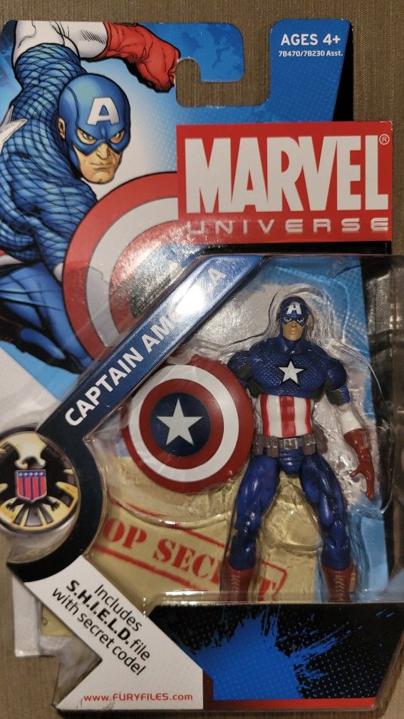 2008 Marvel Universe Avengers Captain America 