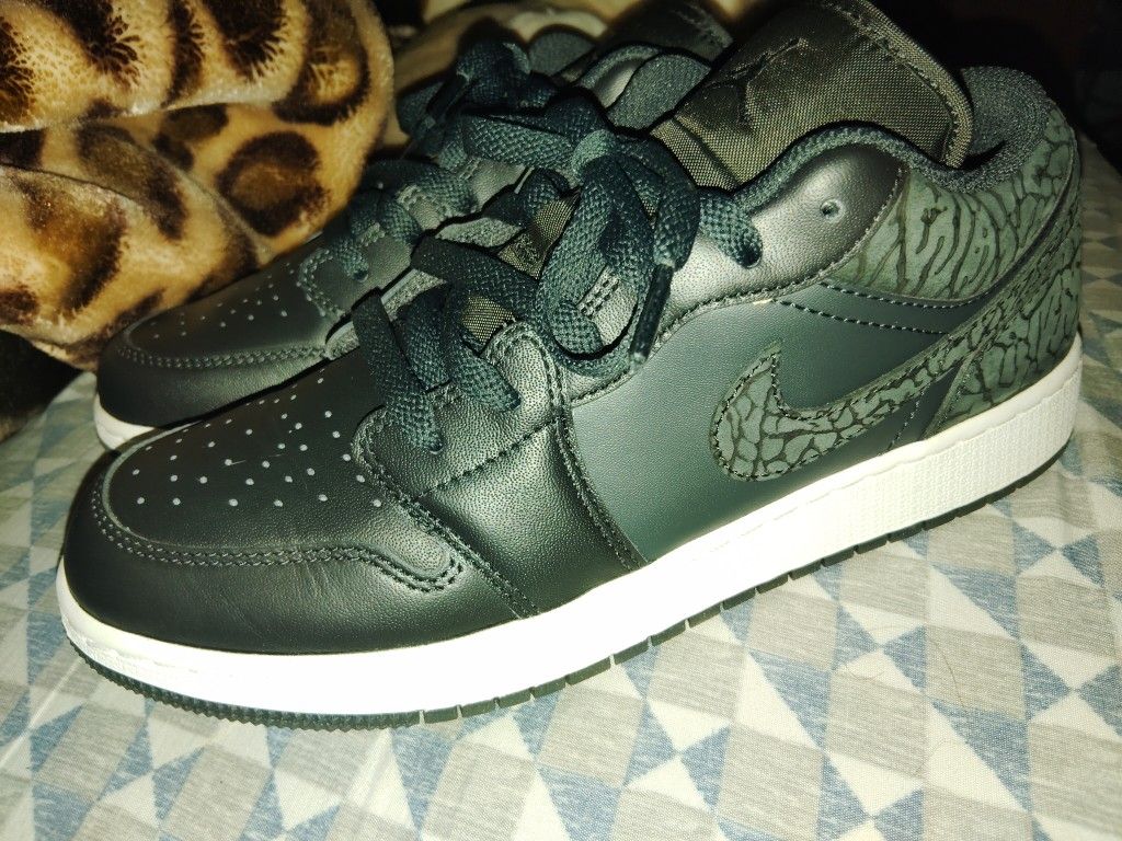 Air Jordans 7Y