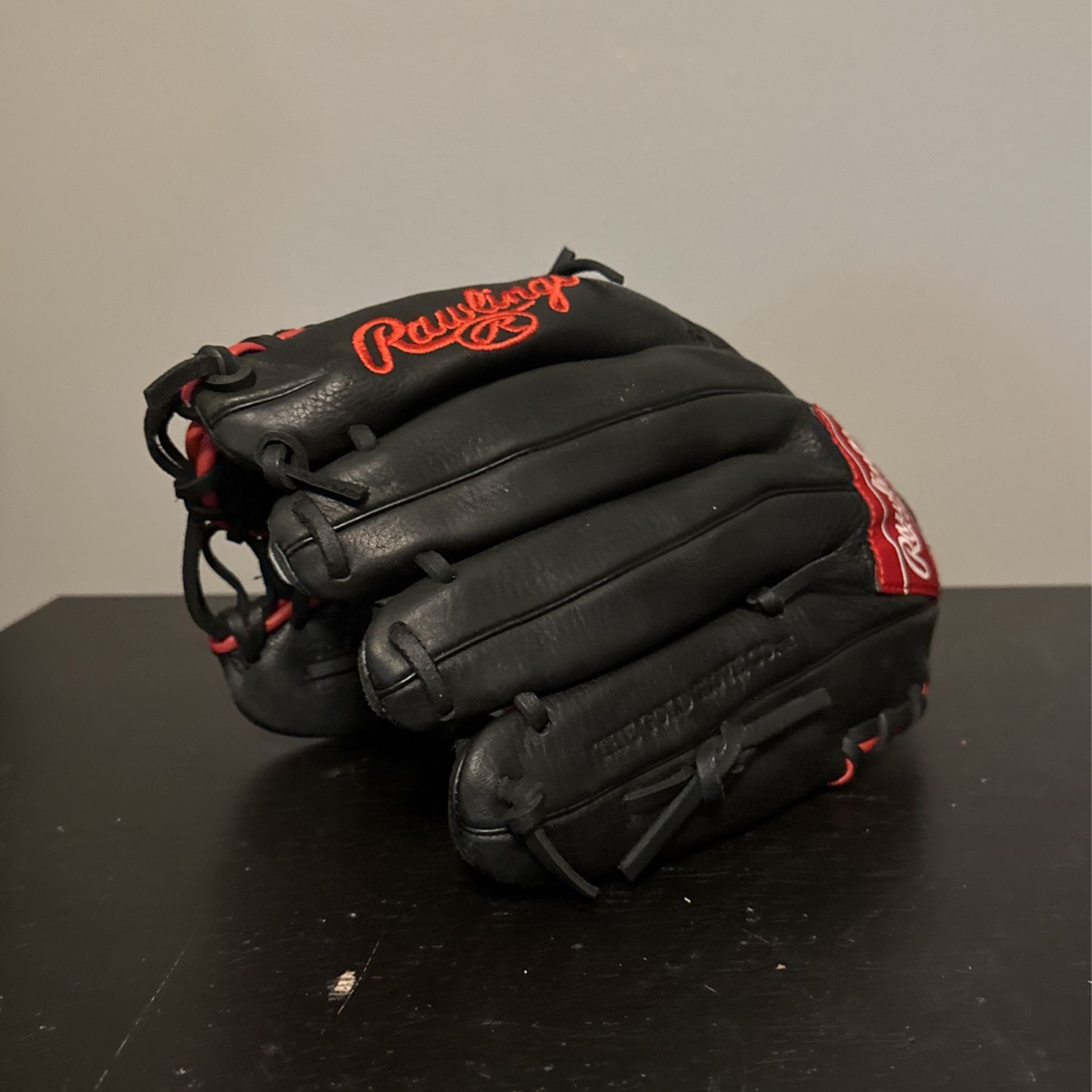 Rawlings Select Pro Lite Regular Baseball Mitt With 2 Balls