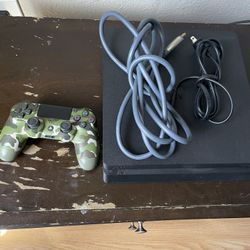 Sony PS4 - Slim with controller 