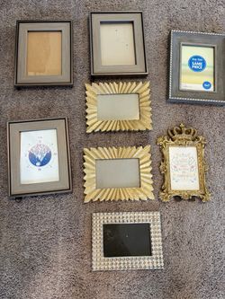 Set of 7 picture frames