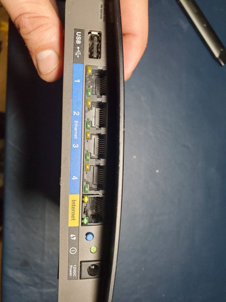 Cisco linksy 300mbps router