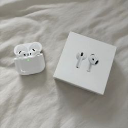 AirPod 4s