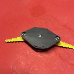 RYOBI 2-in-1 Pivoting Fixed Line and Bladed Head