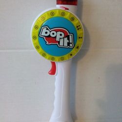 Hasbro Bop It! 2017 Electronic Challenge Party Game Tested Works #4475