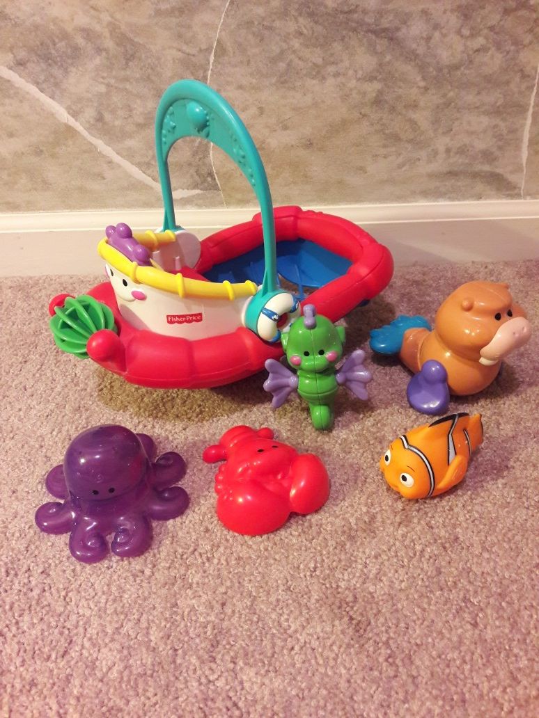 Fisher-Price Amazing Animals Tubtime Tugboat