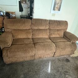2 pc 3 Seater Lazy Boy Couches