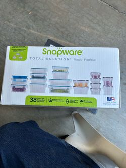 Snapware food storage tupperware