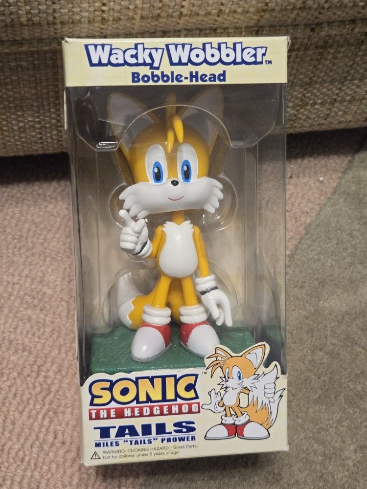 Sonic the Hedgehog Tails EXCLUSIVE VAULTED Funko Wacky Wobbler Bobblehead