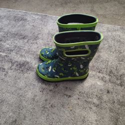 Bogs Rain Boots Size 13 Boys