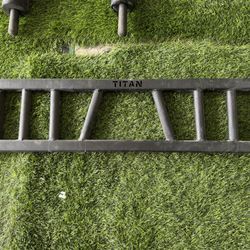 47lb Titan Fitness Multigrip Barbell 