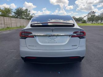 2017 Tesla Model X Thumbnail