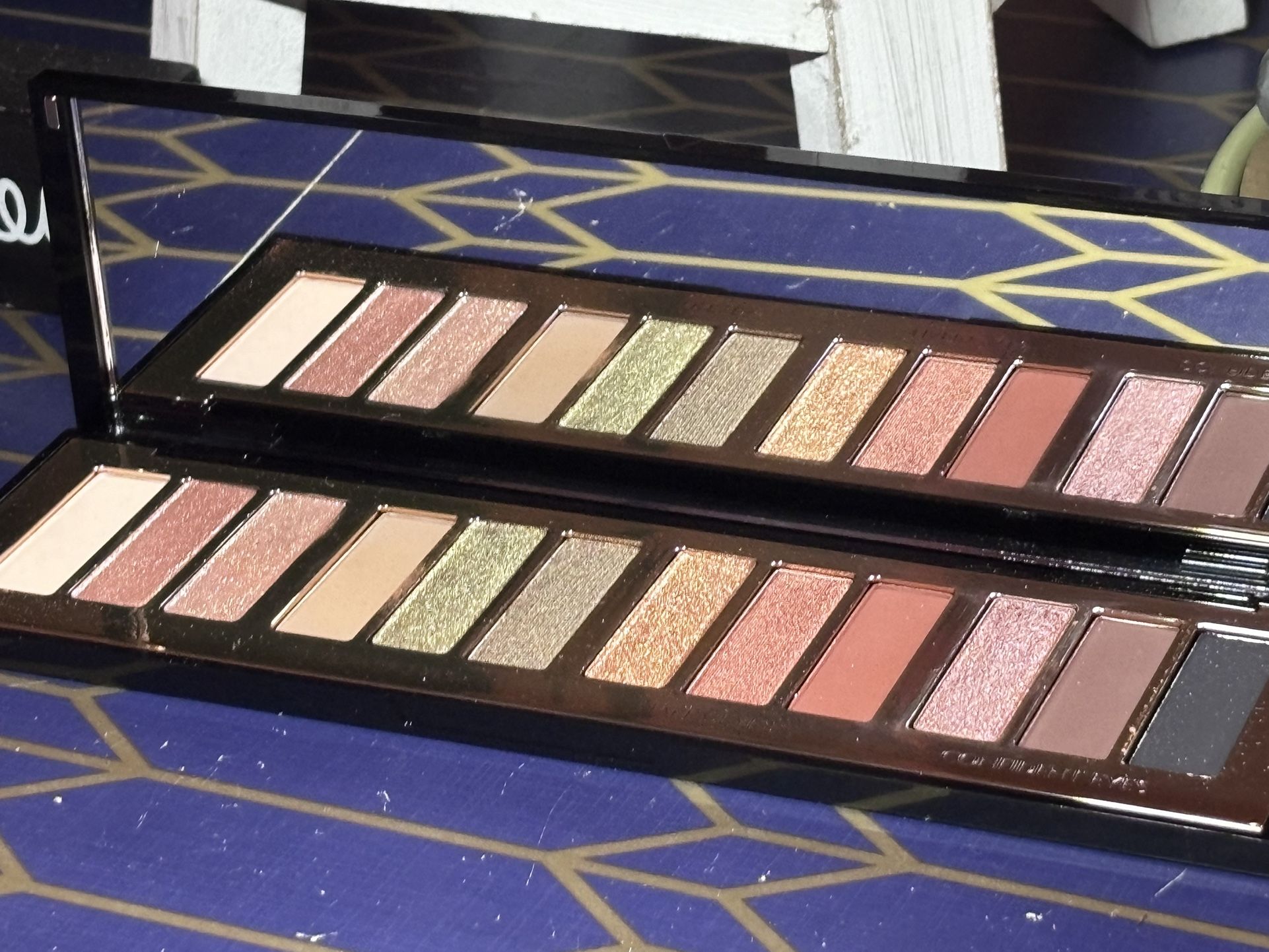Charlotte Tilbury Instant Eyes Smokey Eyes Are Forever palette