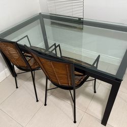 Dinning Table + Chairs 