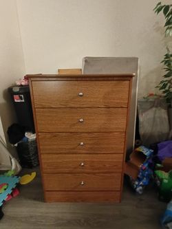 Dresser
