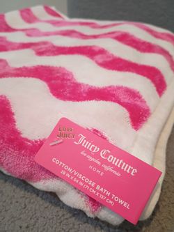 Juicy Couture Large bath towel - NWT
