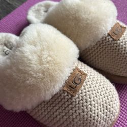 UGG Cozy Knit Slippers 