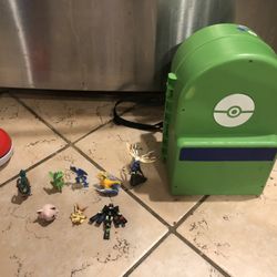 Pokémon Lot With Characters 