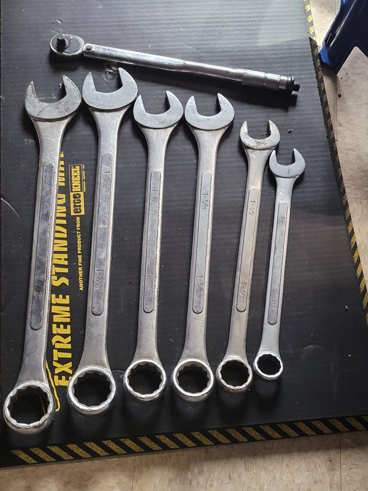 2" To 1 1/4" Combination Wrench