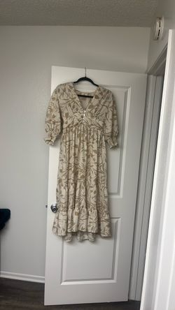 DRESSES