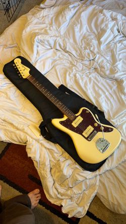 60’s vintera series olympic white jazz master.