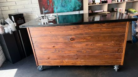 Fully functioning moveable food bev cart